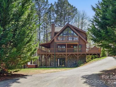 447 Hidden Lake Pkwy, Nebo, NC, 28761
