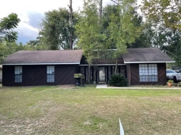 44534 Lakewood Dr, Prairieville, LA 70769