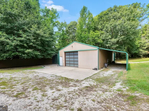330 Locust Rd, Locust Grove, GA 30248