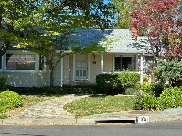 221 Brookside Dr, San Anselmo, CA 94960