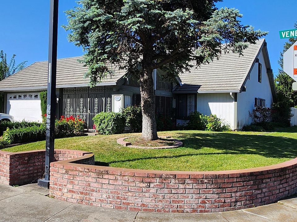 1st image of 2005 Venetian Dr