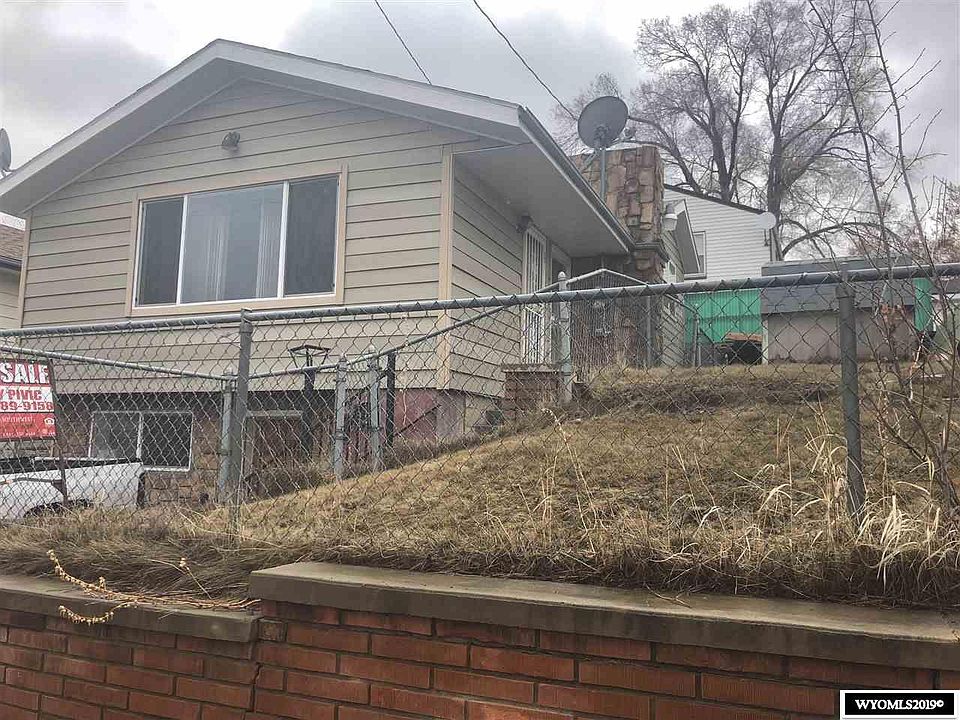 1st image of 704 Wendt Ave
