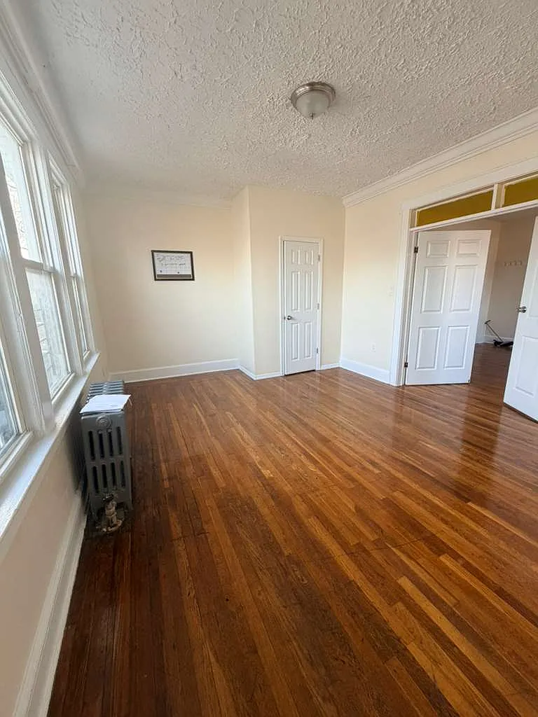 2 bed, 900 sqft, $1,650 — Photo 3