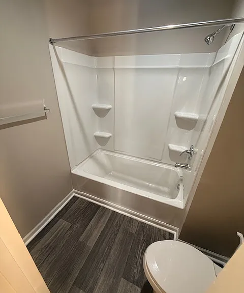 Continent French Quarter Apt — Photo 25