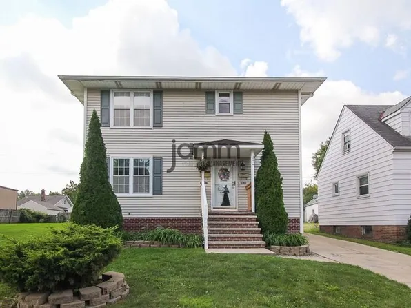 3027 Brookdale Ave, Parma, OH 44134