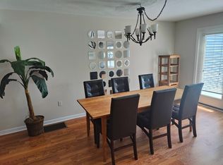 10 Fort Griswold Ln, Mansfield, CT 06250