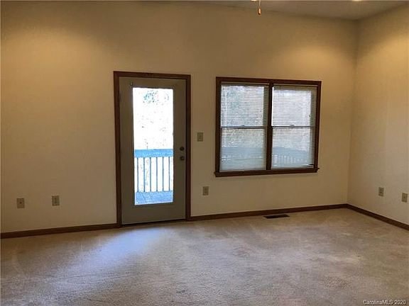 4th image of 163 Hillcrest Dr #163