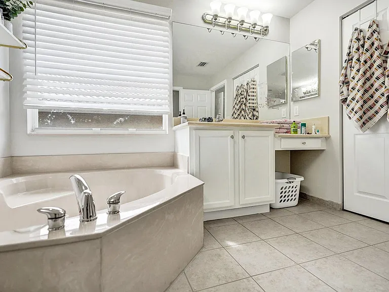 8876 Sandy Crest Ln #8876 — Photo 7