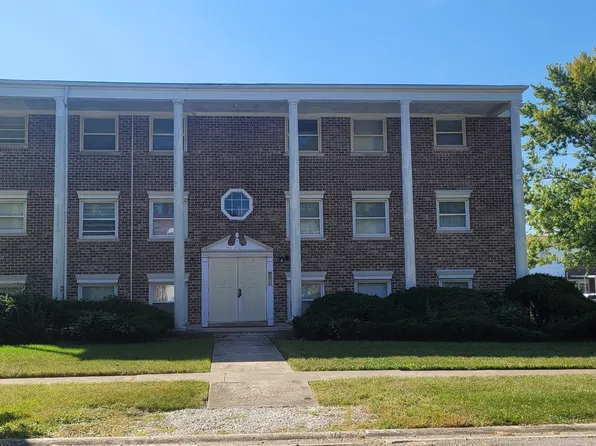 4061 Charleston Rd APT 3E, Matteson, IL 60443