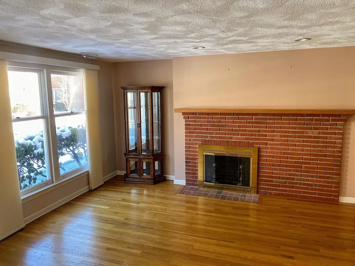 Building Photo - 224 Park St #B2