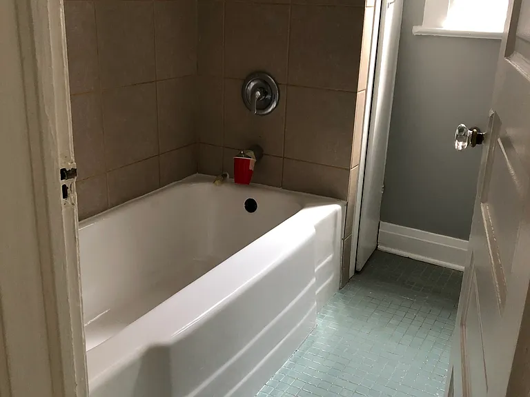 3329 S Lowe Ave #1 — Photo 5