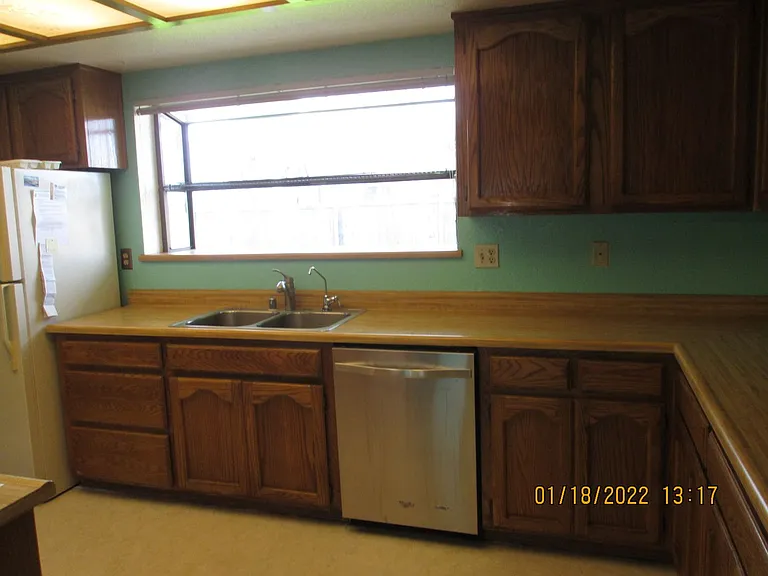 527 N Washington St — Photo 10