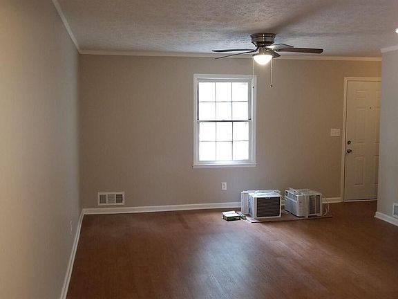 5th image of 303 Cedar Creek Rd #G