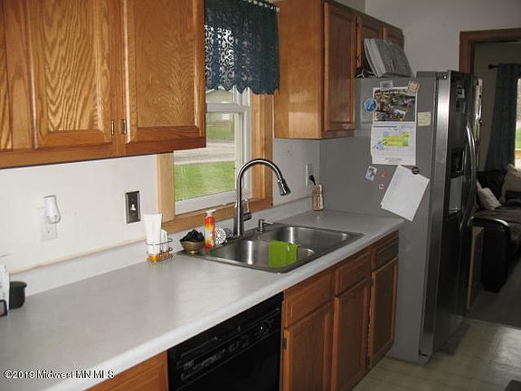 5th image of 4015 4th St