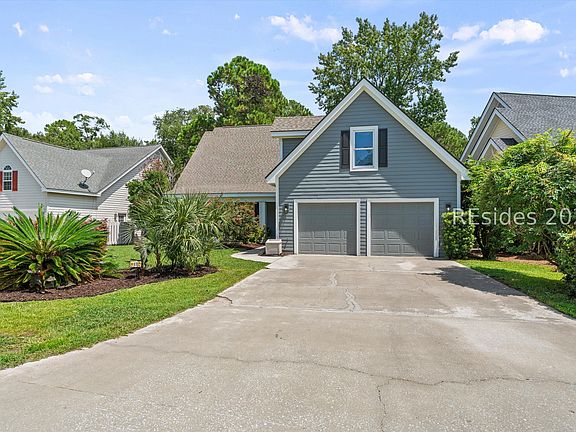 3rd image of 17 Tucker Ridge Ct
