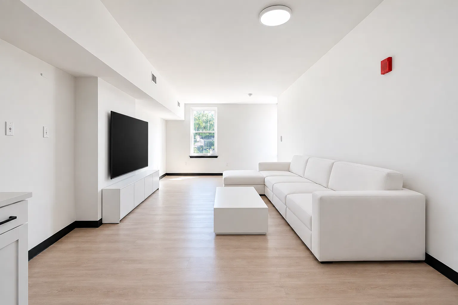 2 bed, $1,335 — Photo 2