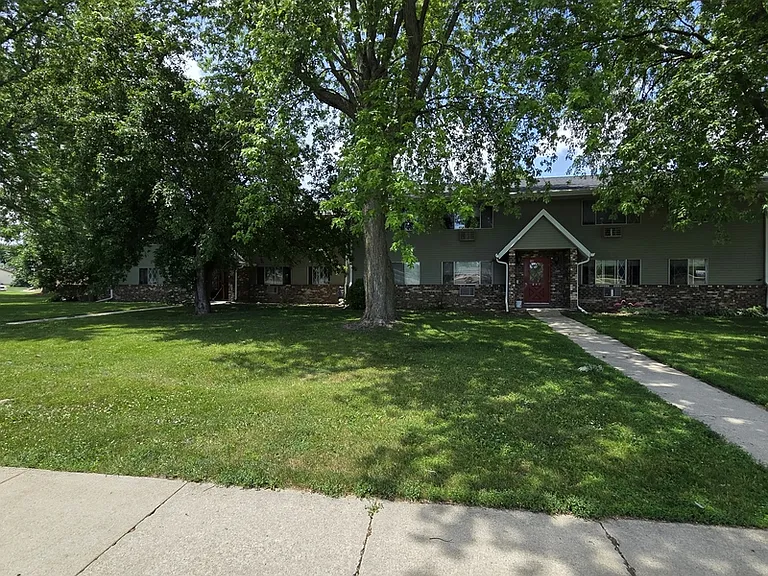 186 Morningside Dr #13 — Photo 3
