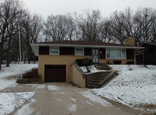 3707 Oak Grove Ave, Rockford, IL