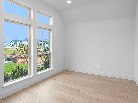 5th image of 22210 Larkspir Gate Dr