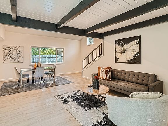 4th image of 3730 Creighton Court SE