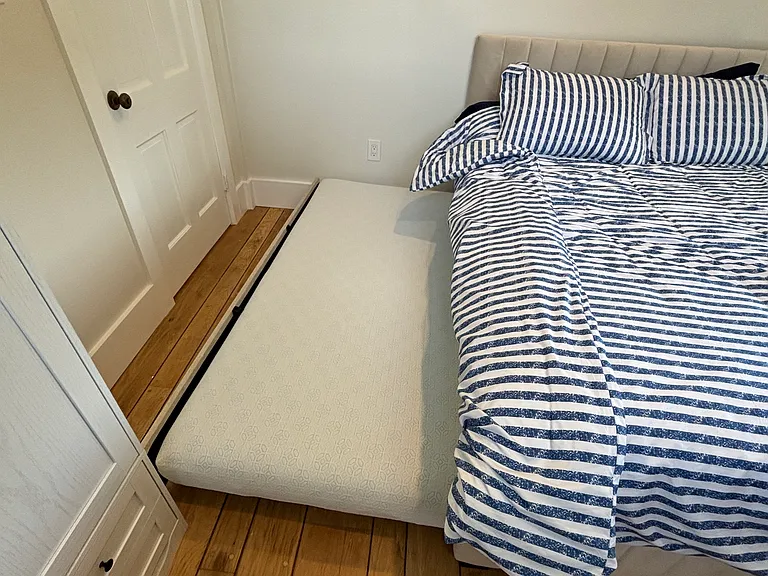 Downstairs: front bedroom, full bed with trundle