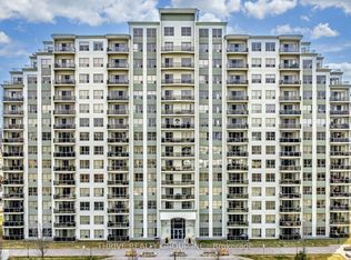 1030 Coronation Dr #1206, London, ON N6G0G5