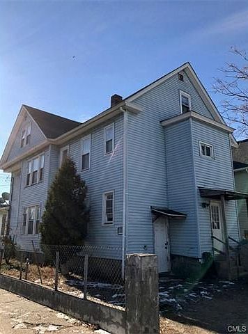 2nd image of 59-61 Roosevelt St