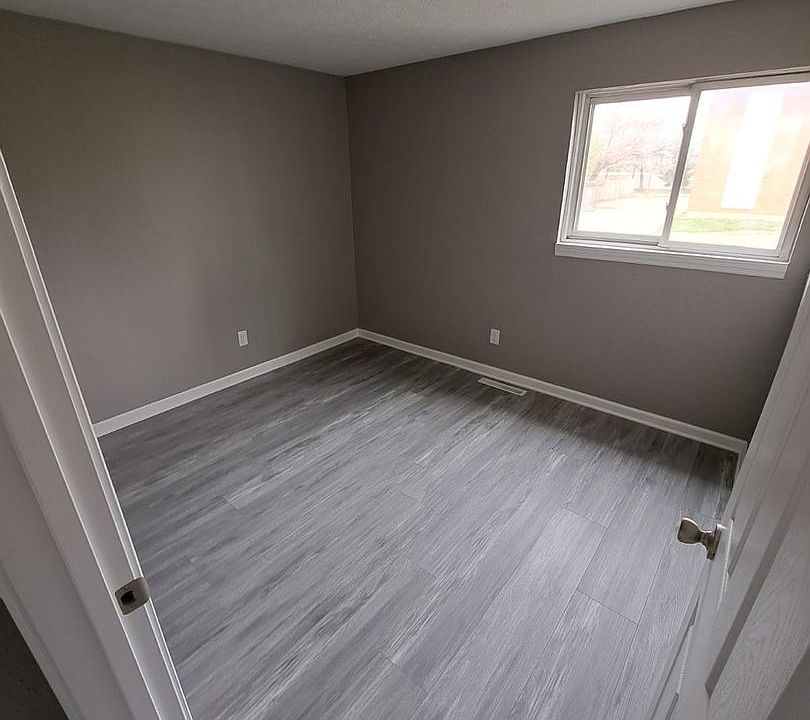 1st image of 1765 Holburn Ave APT A