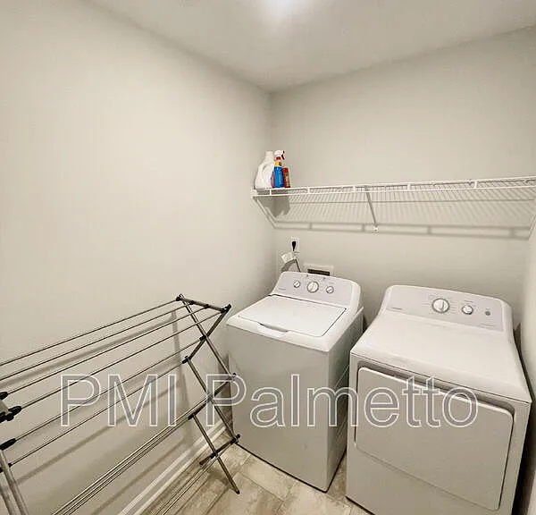 633 Wooster Dr — Photo 29
