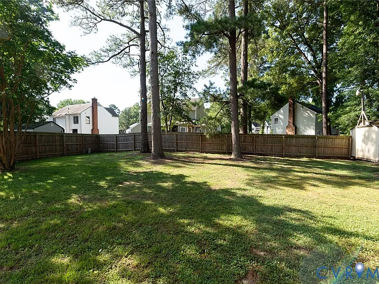 4329 Deertrail Dr — Photo 32