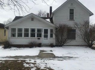 208 S 3rd St, Laurens, IA 50554