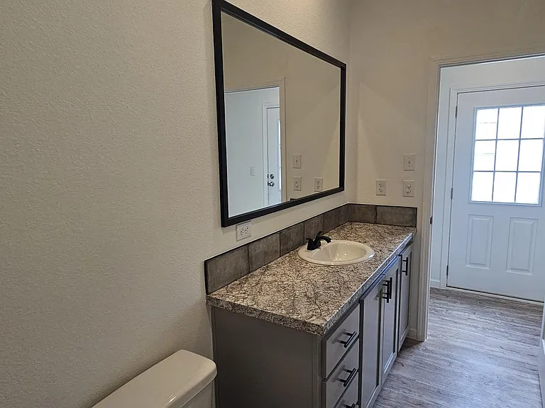 741 Hollow Ln — Photo 11