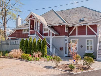 120 Rhode Island Ave APT C, Newport, RI, 02840