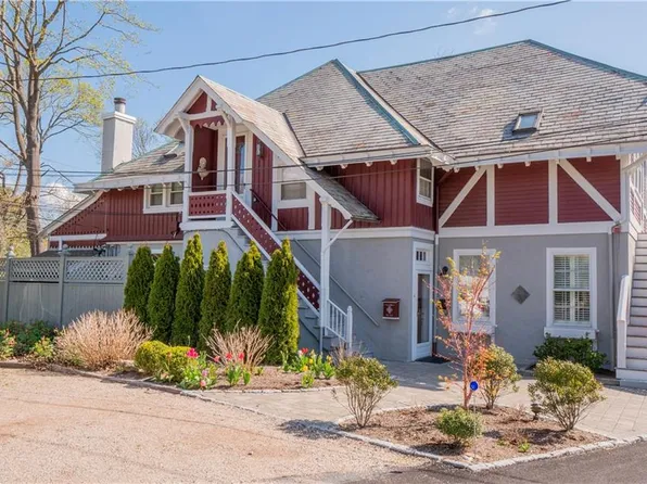 120 Rhode Island Ave APT C, Newport, RI 02840