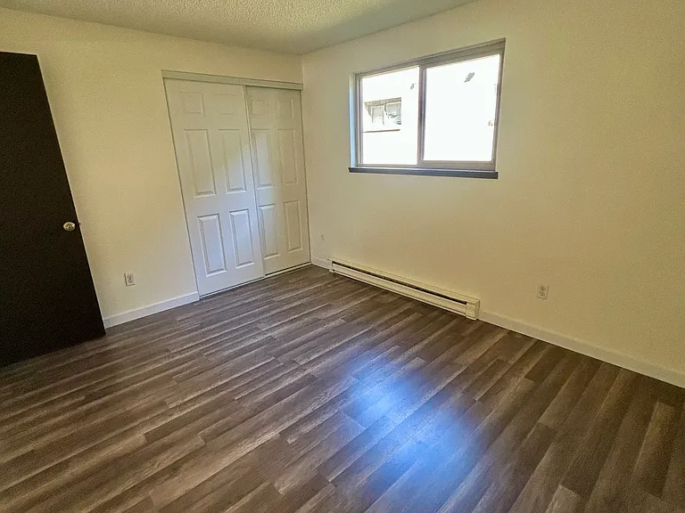 6109 N Colton St #7 — Photo 8
