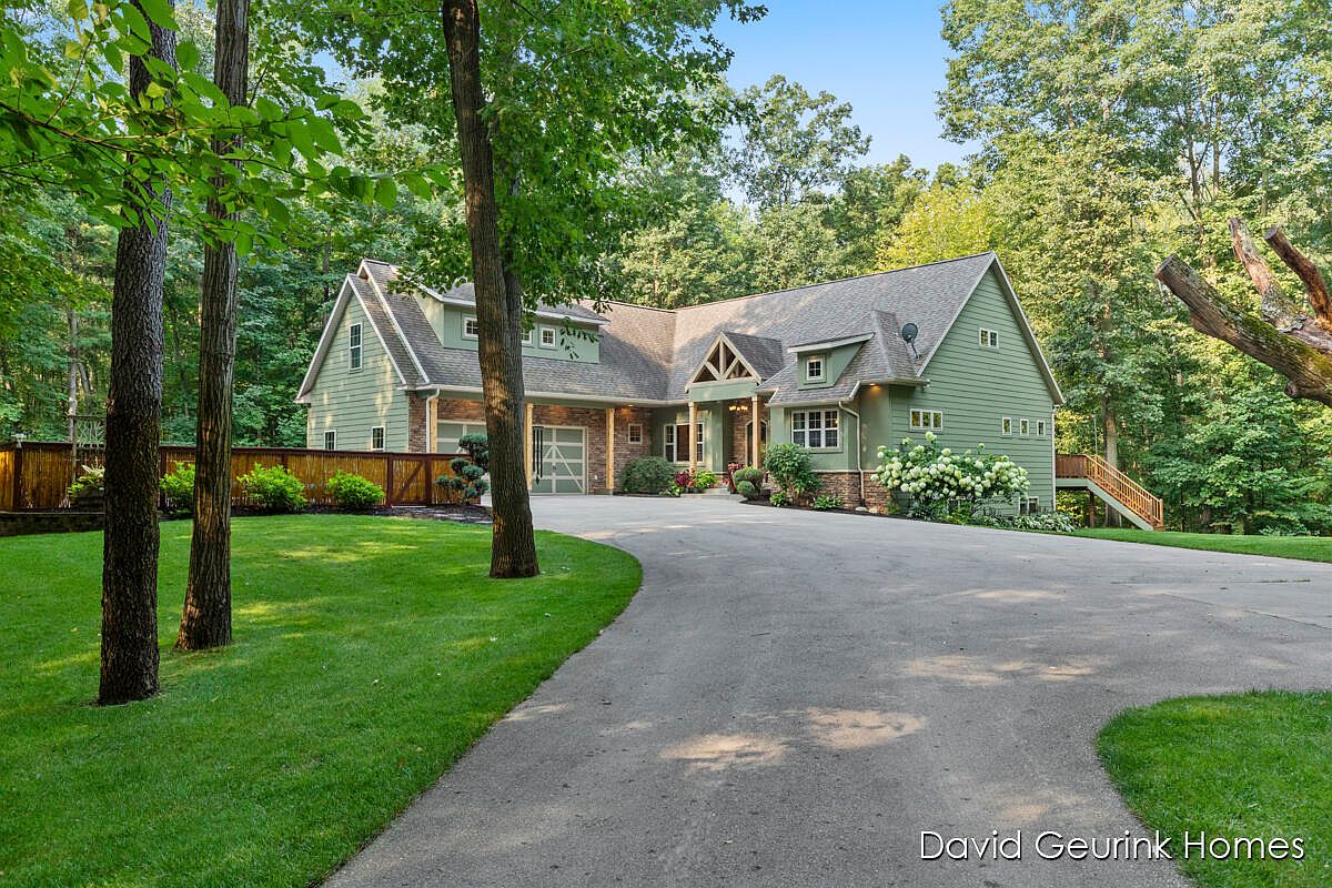 11667 Zoe Ave, West Olive, MI 49460 Zillow