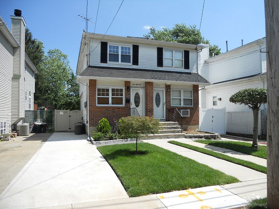 1st image of 154 Driggs St