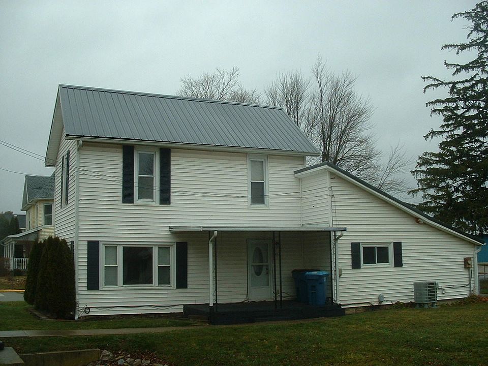 1st image of 410 N Main St