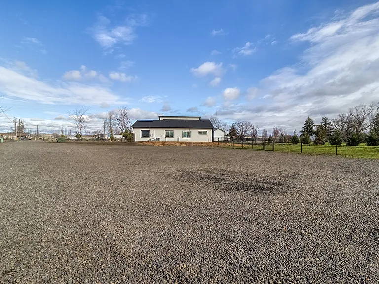 839 Newtown Rd #A — Photo 29