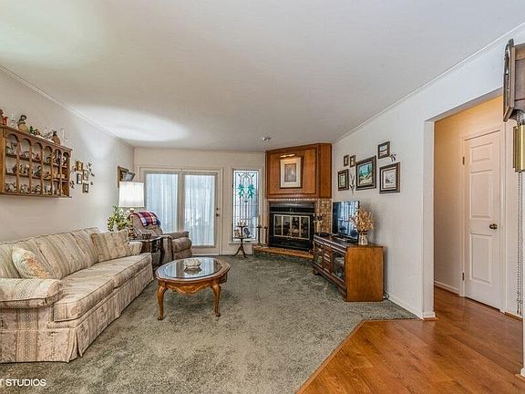 3rd image of 3701 Chimney Hill Dr #3701