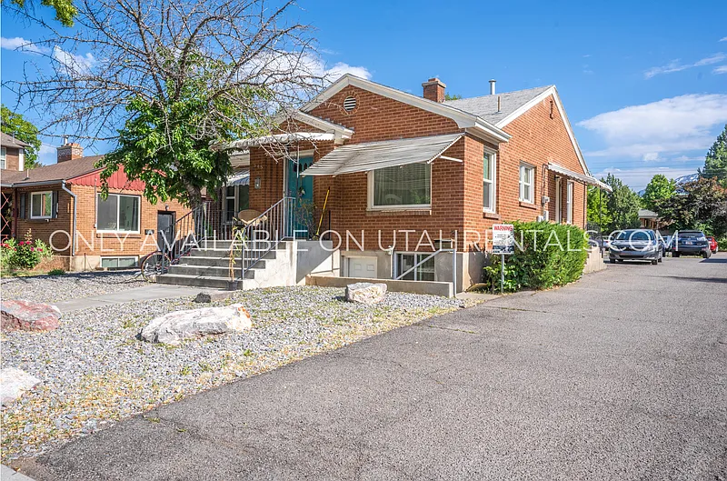 1 bed, 1.0 bath, 1084 sqft, $415 — Photo 4
