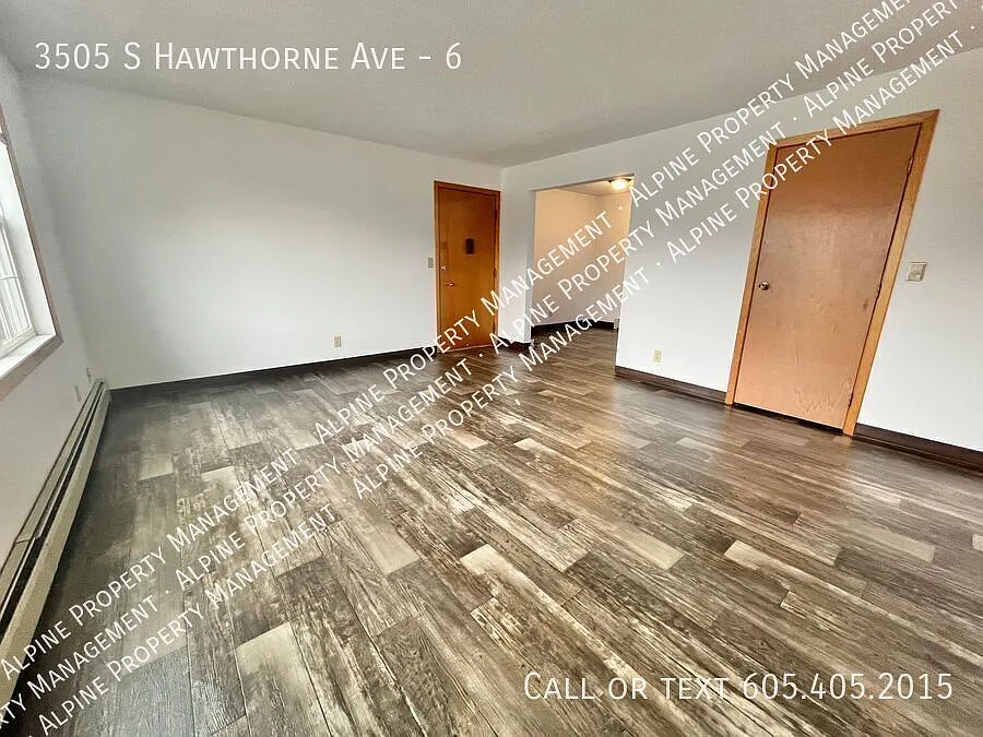 3505 S Hawthorne Ave #6