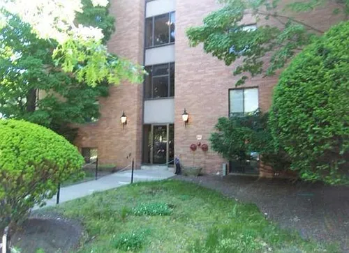 60 Pleasant St #421 Photo 1