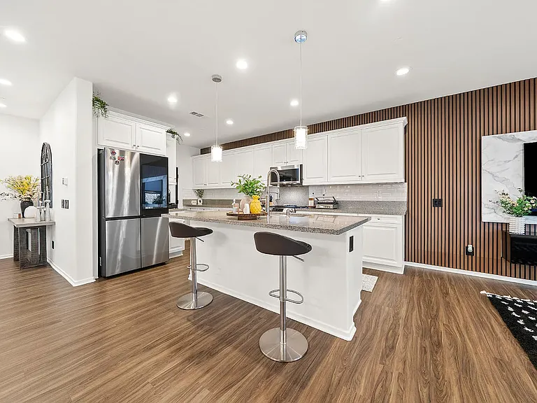1017 Camino Aldea — Photo 6