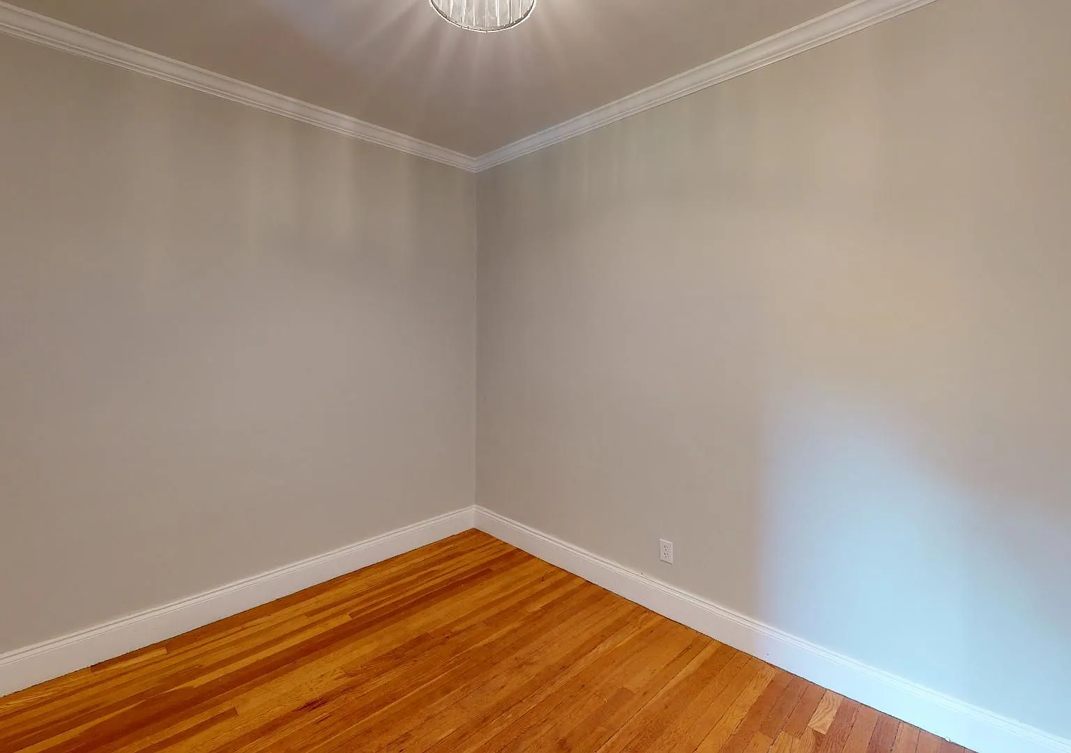 Allston 1 Bed Heat & Hot Water Included | No Broker Fee — Photo 2