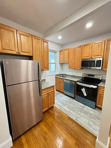 2013 Commonwealth Ave #1R Photo 1