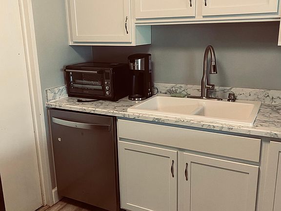 3rd image of 1224 S Peninsula Dr APT 620