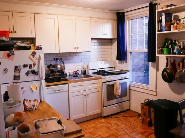 547 Leonard St #3, Brooklyn, NY 11222