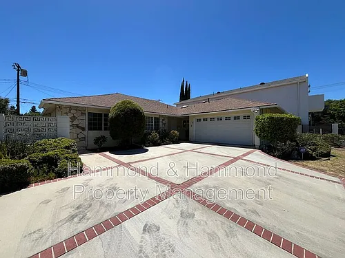 16944 Superior St Photo 1