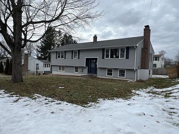 2nd image of 40 Mathewson Ave